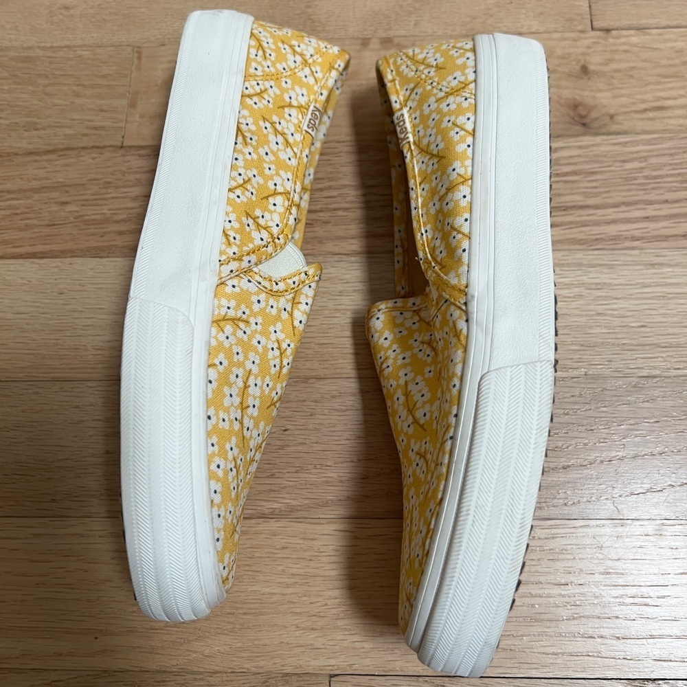 Keds Women’s Yellow Floral Double Decker Slip on Sneakers 6 - Picture 7 of 12
